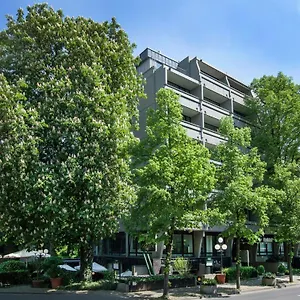 3* Aparthotel Im Rheinhof